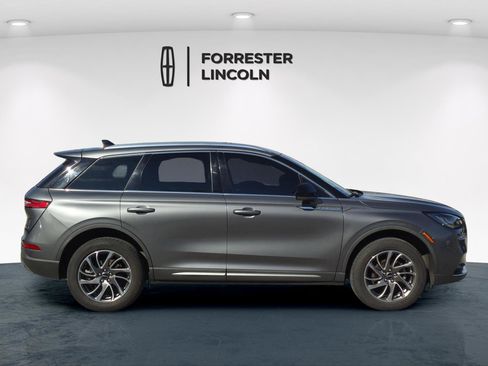 Used 2021 Lincoln Corsair Standard w/ Equipment Group 101A image 2