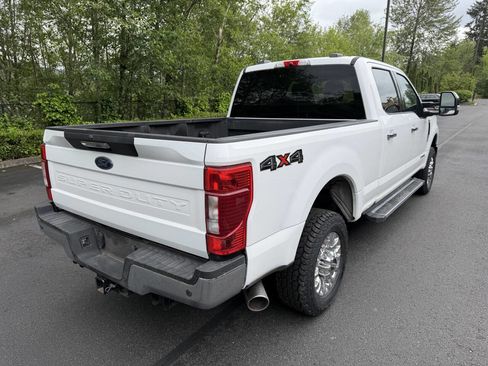 Used 2021 Ford F250 XLT w/ XLT Premium Package AWD/4WD image 5