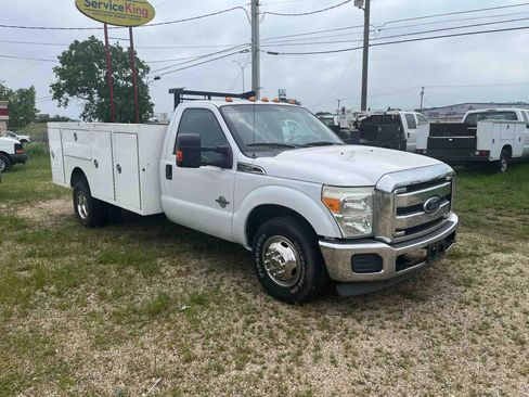 Used 2013 Ford F350 XLT w/ Ambulance Preparation Pkg RWD image 5