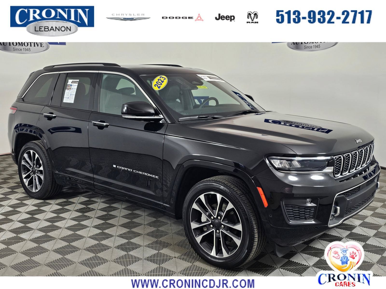 Used 2023 Jeep Grand Cherokee Overland w/ Luxury Tech Group IV AWD/4WD image 1