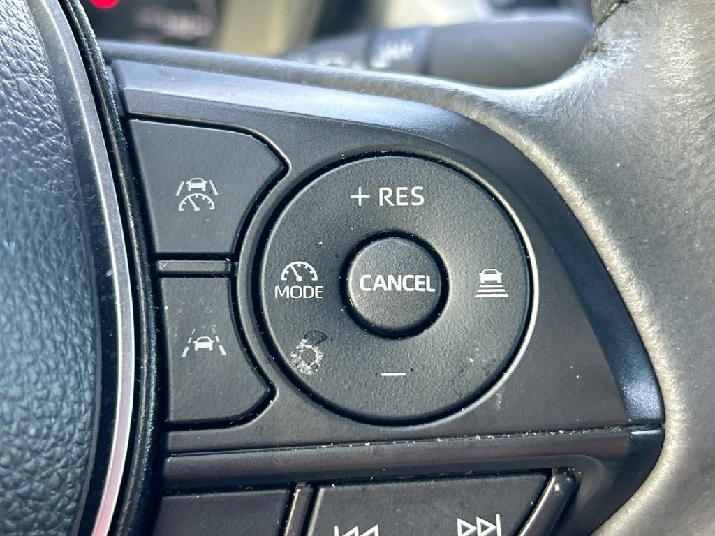 Used 2024 Toyota Corolla SE FWD image 17