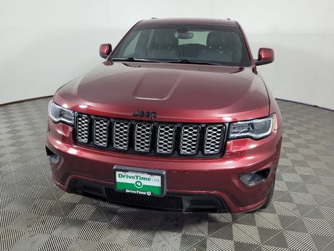 Used 2022 Jeep Grand Cherokee Laredo X RWD image 15