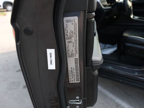 Used 2022 Jeep Grand Cherokee Altitude image 34