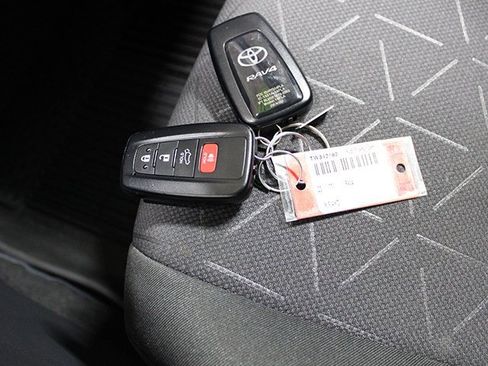 Certified 2023 Toyota RAV4 XLE image 20