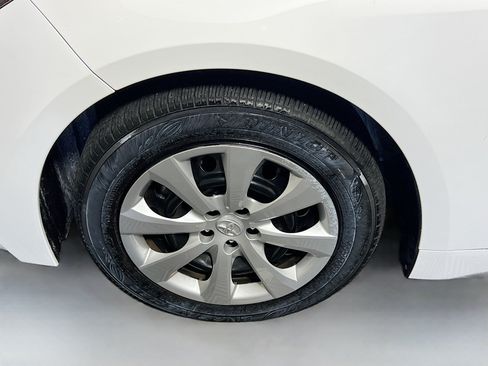 Used 2026 Toyota Corolla LE FWD image 13