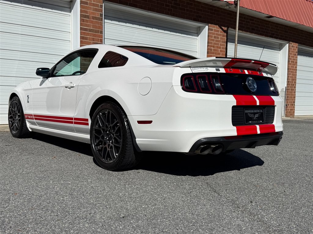 Used 2013 Ford Mustang Shelby GT500 RWD image 23