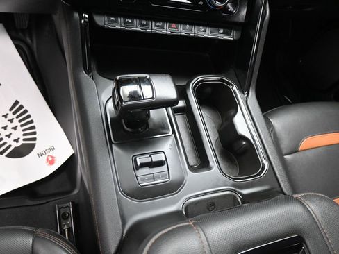 Used 2022 GMC Sierra 1500 AT4 w/ AT4 Premium Package image 22