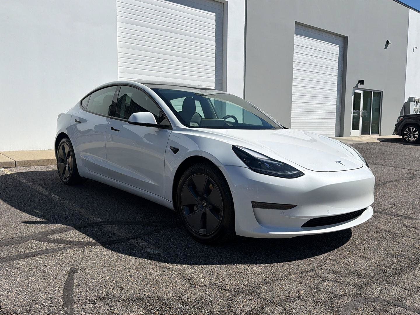Used 2022 Tesla Model 3 Long Range AWD/4WD image 1