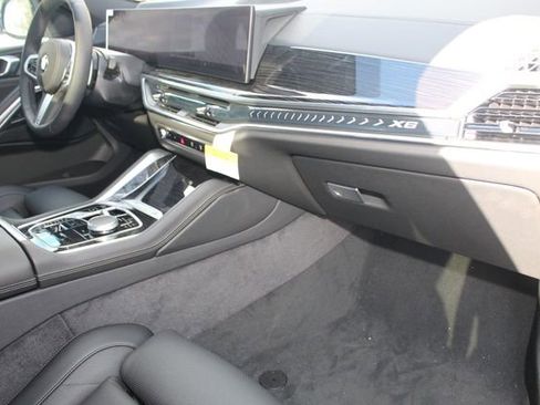 New 2026 BMW X6 xDrive40i image 21