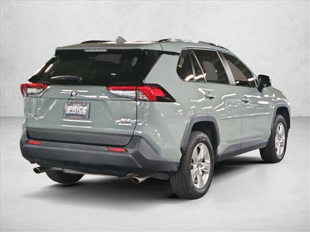Used 2021 Toyota RAV4 XLE w/ Convenience Package AWD/4WD image 5