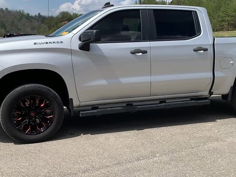 Used 2021 Chevrolet Silverado 1500 Custom image 9