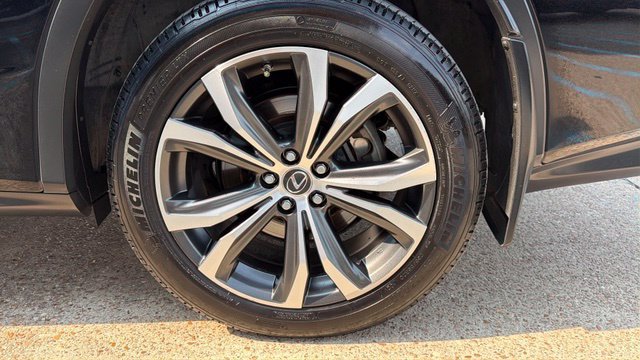Used 2019 Lexus RX 350L FWD image 8
