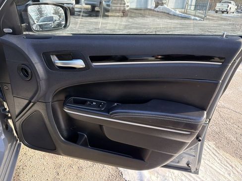 Used 2019 Chrysler 300 S w/ 300S Premium Group image 14