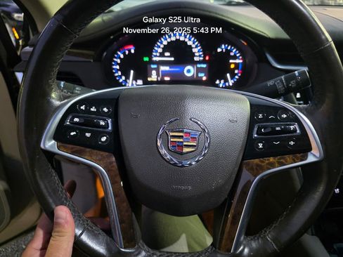 Used 2013 Cadillac XTS Luxury w/ Driver Awareness Package image 12