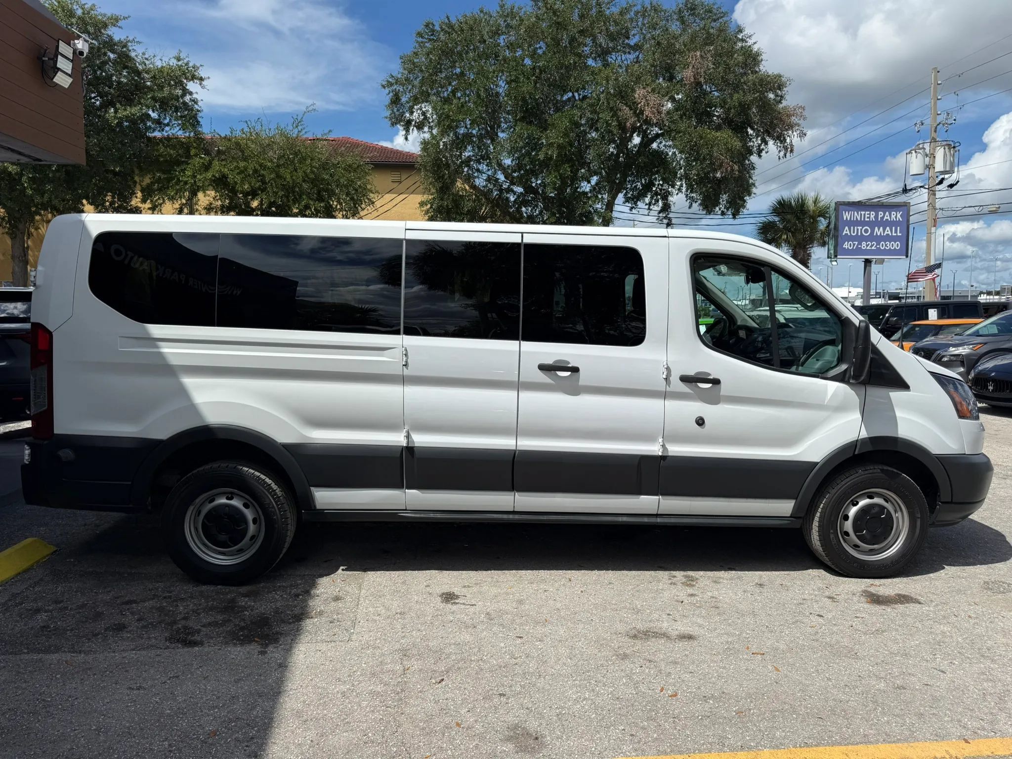 Used 2018 Ford Transit 350 XL RWD image 4