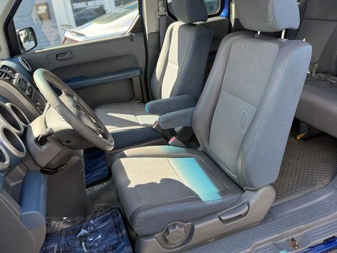 Used 2004 Honda Element EX image 12