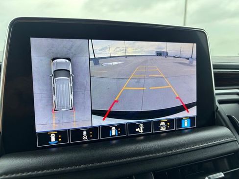 Used 2021 Chevrolet Suburban High Country image 26