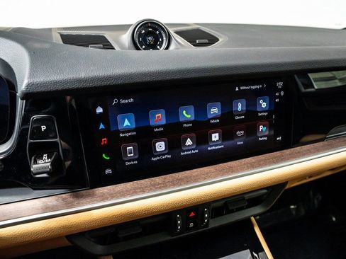 New 2026 Porsche Cayenne image 17