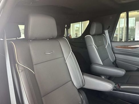 Certified 2023 Cadillac Escalade Premium Luxury w/ Performance Package AWD/4WD image 25