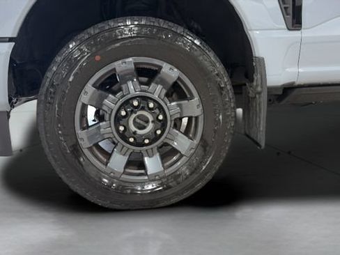 Used 2024 Ford F250 Lariat w/ Lariat Ultimate Package AWD/4WD image 27