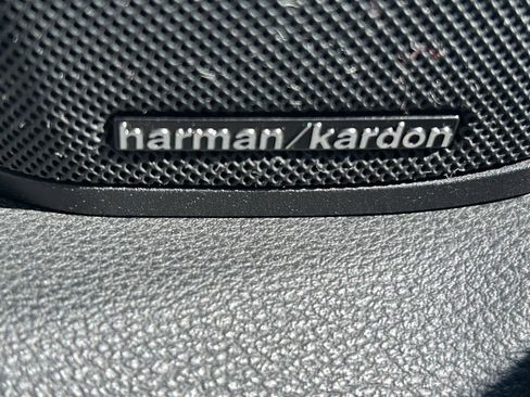 Used 2011 Mercedes-Benz E 550 4MATIC Sedan image 17