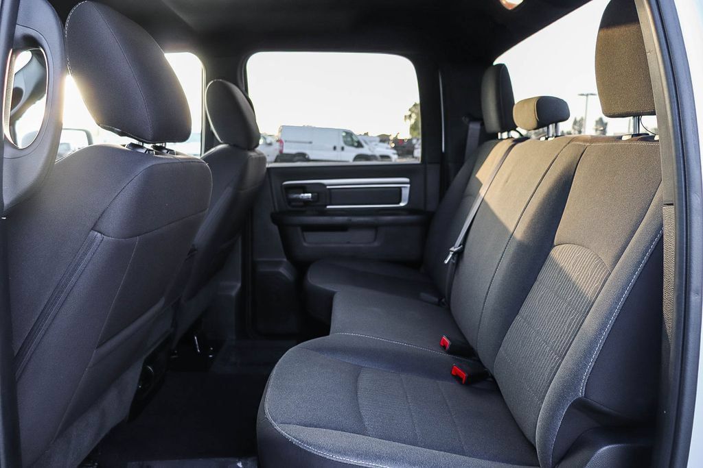 Used 2024 RAM 1500 Warlock RWD image 21