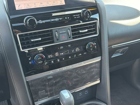 Used 2023 Nissan Armada Platinum w/ Captain's Chairs Package AWD/4WD image 20