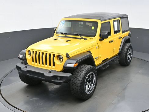 Used 2019 Jeep Wrangler Unlimited Sport AWD/4WD image 33