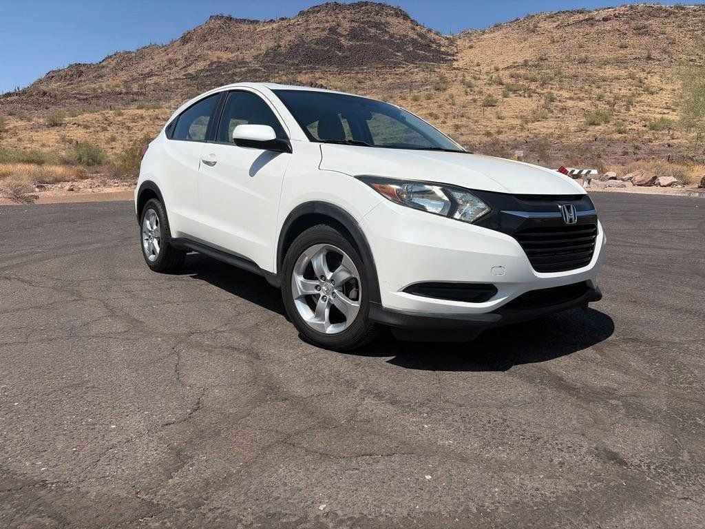 Used 2016 Honda HR-V LX image 3