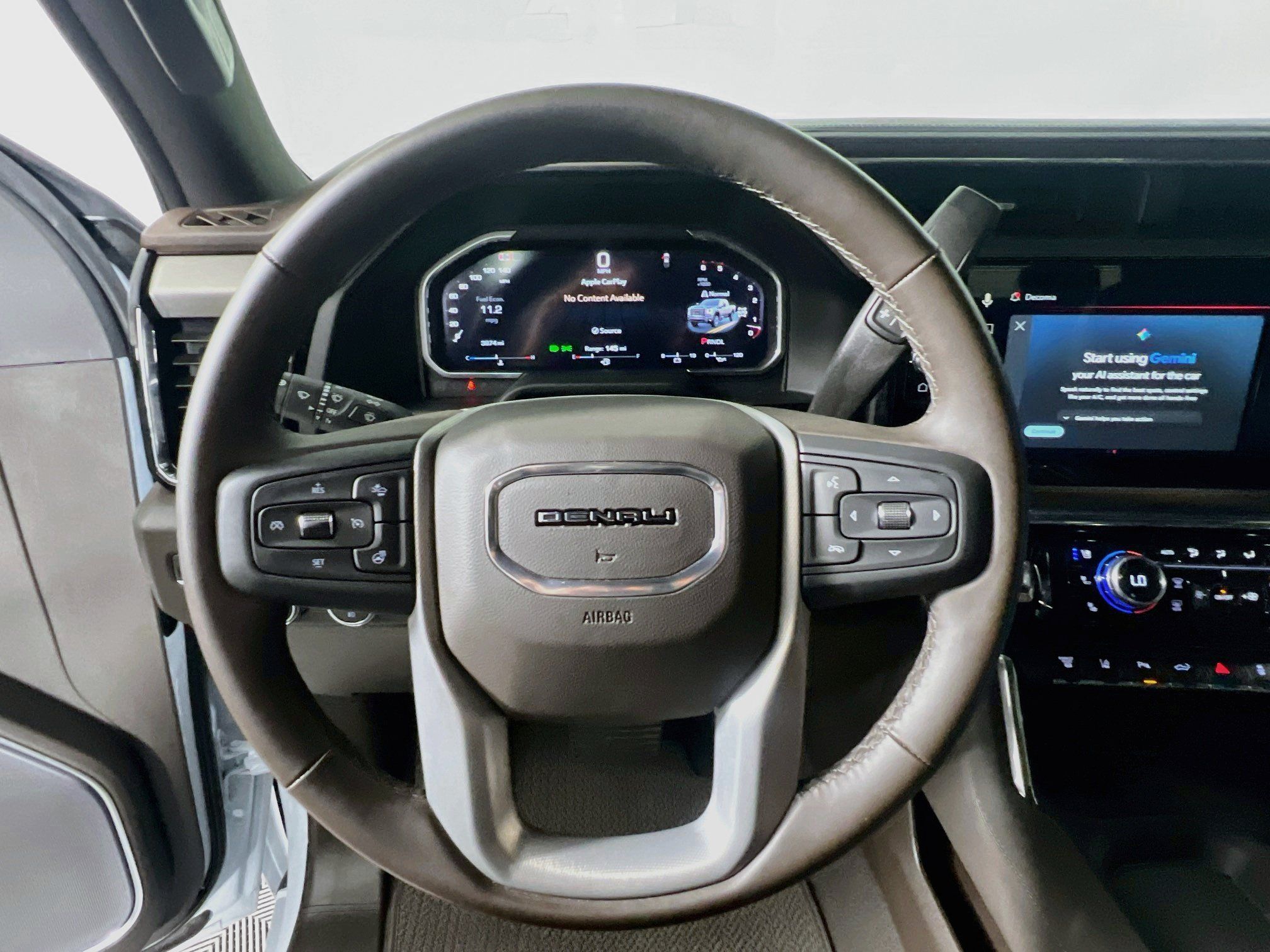 Used 2026 GMC Sierra 2500 Denali w/ Denali Reserve Package AWD/4WD image 17