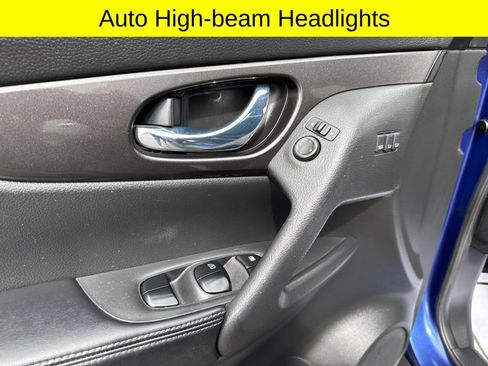 Used 2019 Nissan Rogue SV w/ Premium Package AWD/4WD image 16