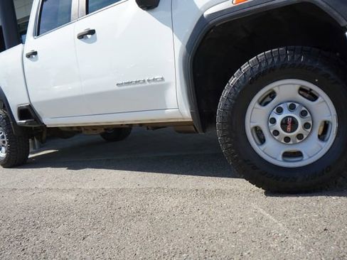 Used 2020 GMC Sierra 2500 2WD Crew Cab w/ Convenience Package image 10