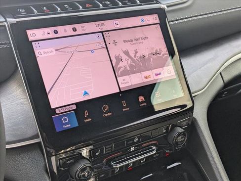 New 2025 Jeep Grand Cherokee L Limited w/ Black Appearance Package image 15