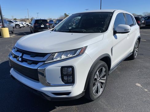 Used 2021 Mitsubishi Outlander Sport SE image 5