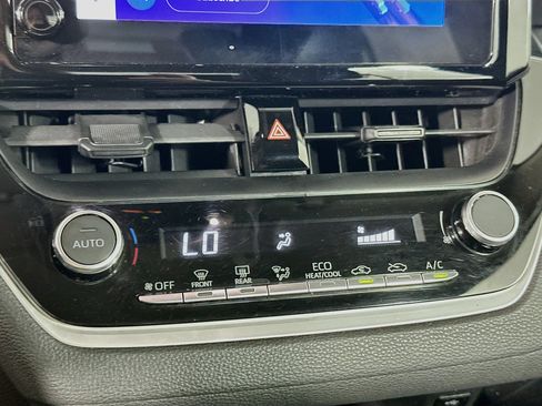 Used 2024 Toyota Corolla LE FWD image 23