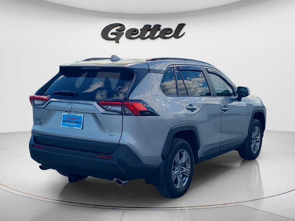 Used 2025 Toyota RAV4 XLE w/ Convenience Package AWD/4WD image 5