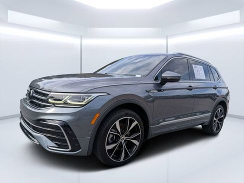 Used 2022 Volkswagen Tiguan SEL R-Line AWD/4WD image 5
