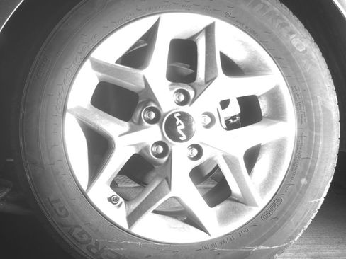 Used 2025 Kia Soul LX w/ LX Technology Package FWD image 11