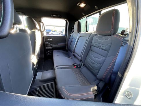 Used 2024 Nissan Frontier PRO-4X w/ Technology Package image 28