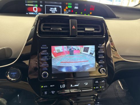 Used 2022 Toyota Prius XLE w/ Advanced Technology Package image 51