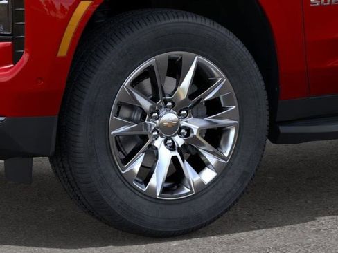 New 2026 Chevrolet Suburban Premier w/ Sun And Tow Package AWD/4WD image 9
