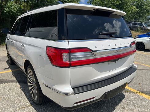 Used 2019 Lincoln Navigator Reserve AWD/4WD image 14