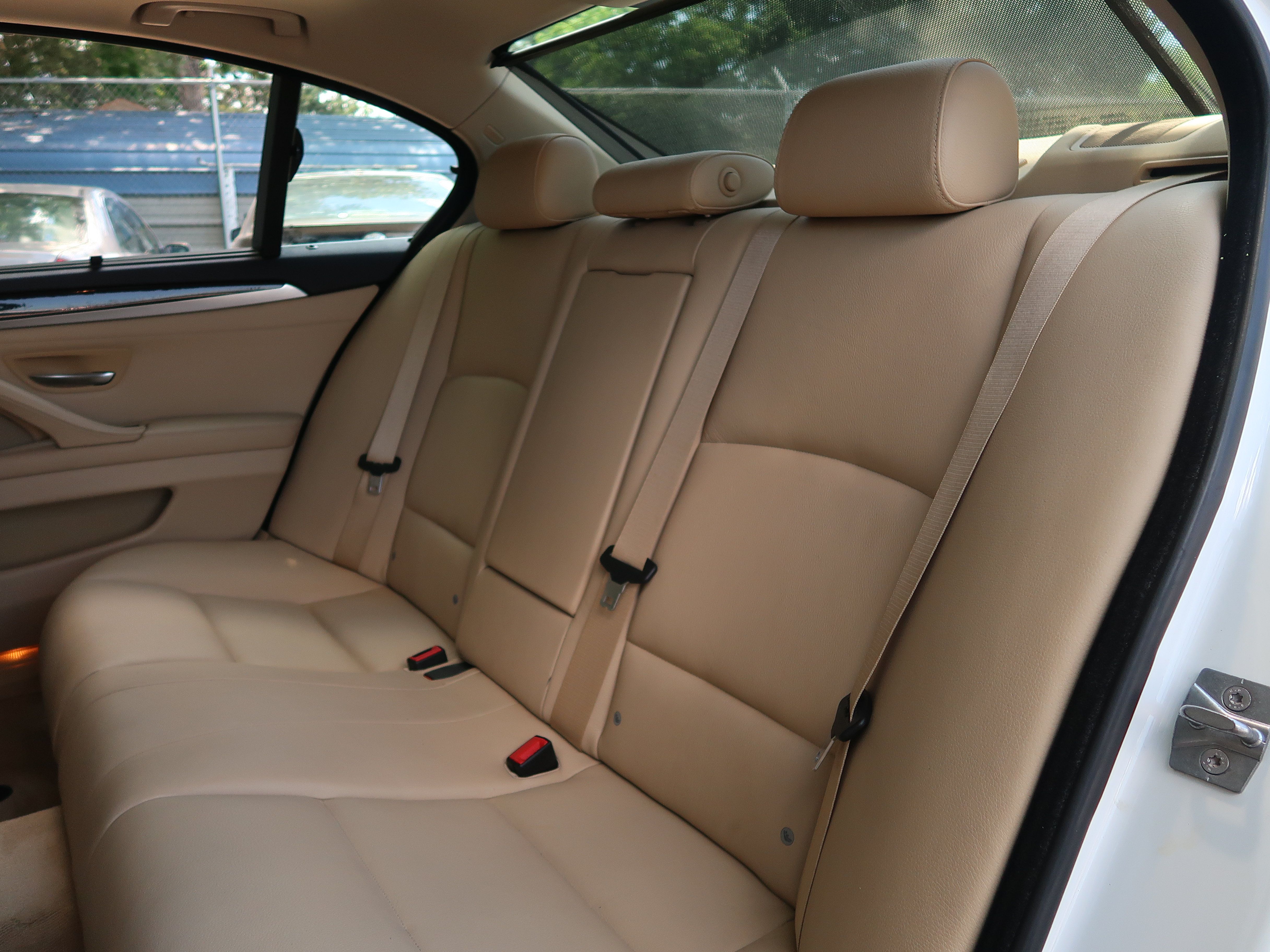 Used 2011 BMW 528i Sedan RWD image 32
