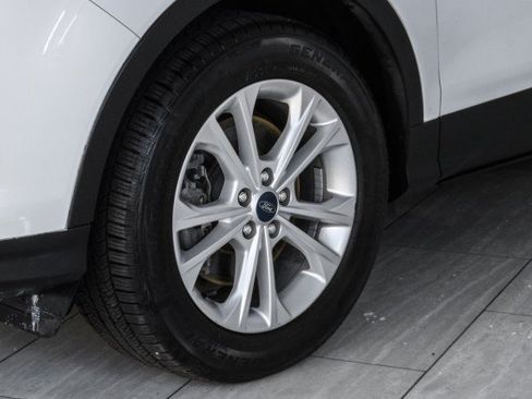 Used 2019 Ford Escape SEL AWD/4WD image 53