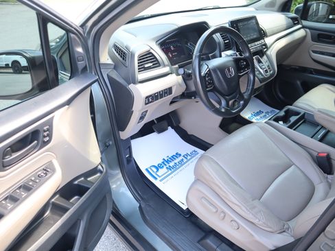 Used 2018 Honda Odyssey EX-L image 3