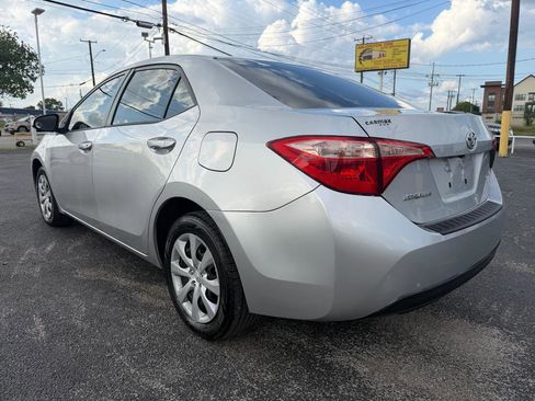 Used 2018 Toyota Corolla LE image 7