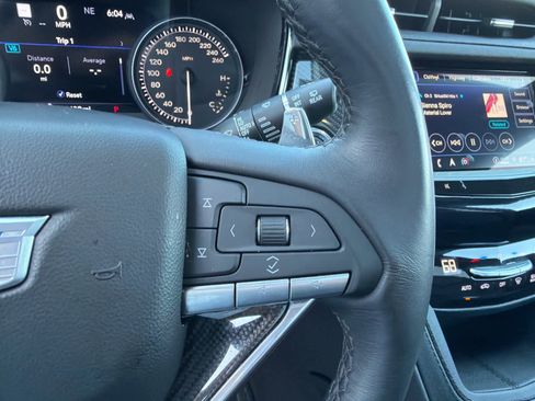 Used 2024 Cadillac XT6 Sport w/ LPO, ONYX Package AWD/4WD image 23