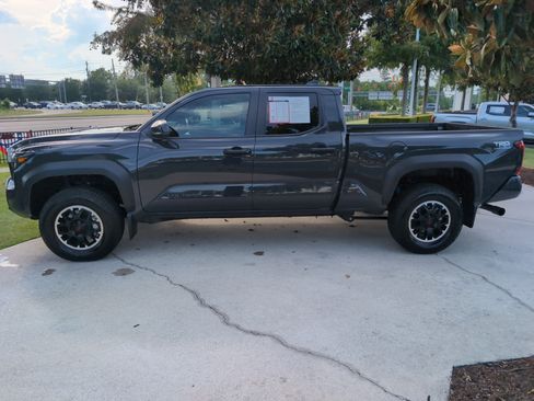 Certified 2026 Toyota Tacoma TRD Off-Road AWD/4WD image 7