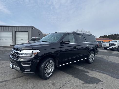 Used 2024 Ford Expedition Max Limited image 3