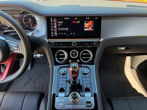Used 2024 Bentley Continental GT V8 image 17